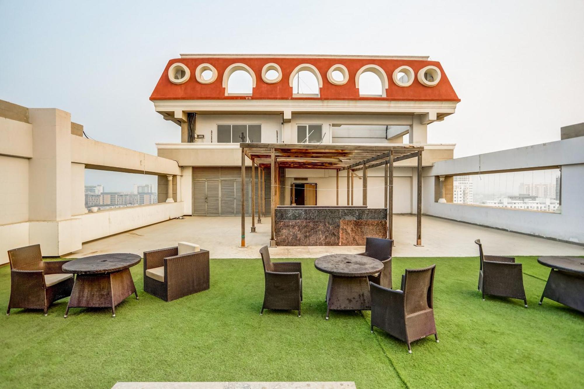 Collection O Limewood Stay Gurgaon Buitenkant foto