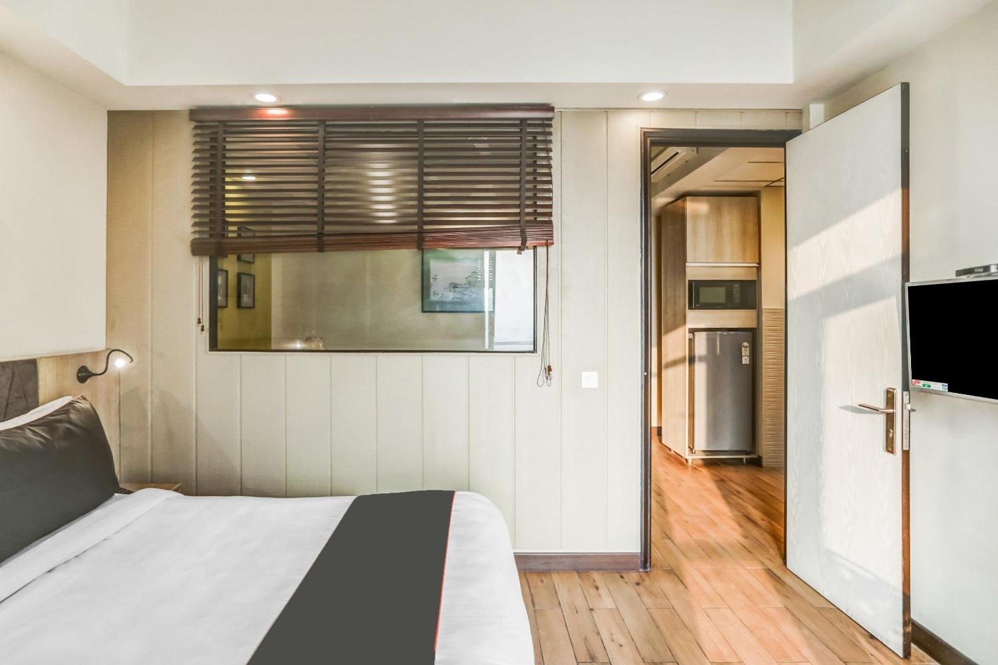 Collection O Limewood Stay Gurgaon Buitenkant foto