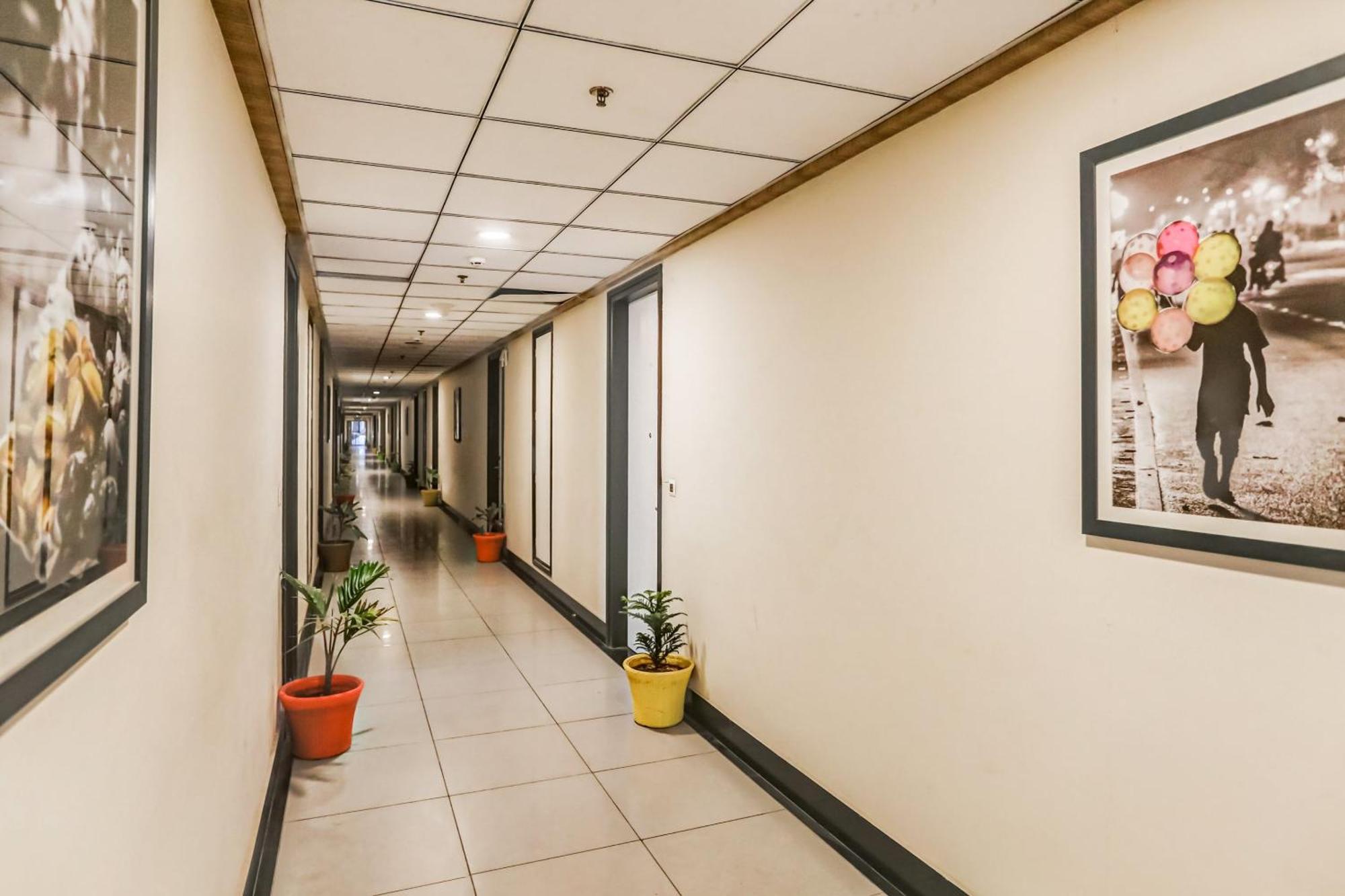 Collection O Limewood Stay Gurgaon Buitenkant foto